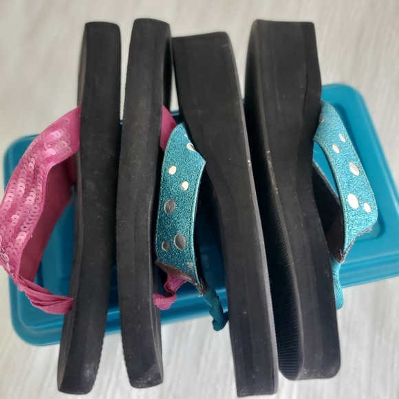 Black Flip Flops with Pink and Blue Straps - Picture 4 of 9